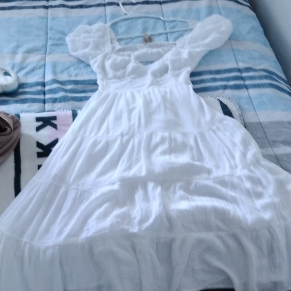 Chic White Casual Dress for Women